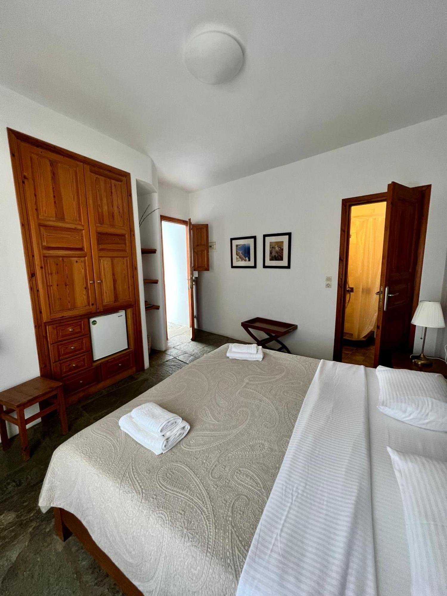 Hotel Antheia à Folégandros Extérieur photo
